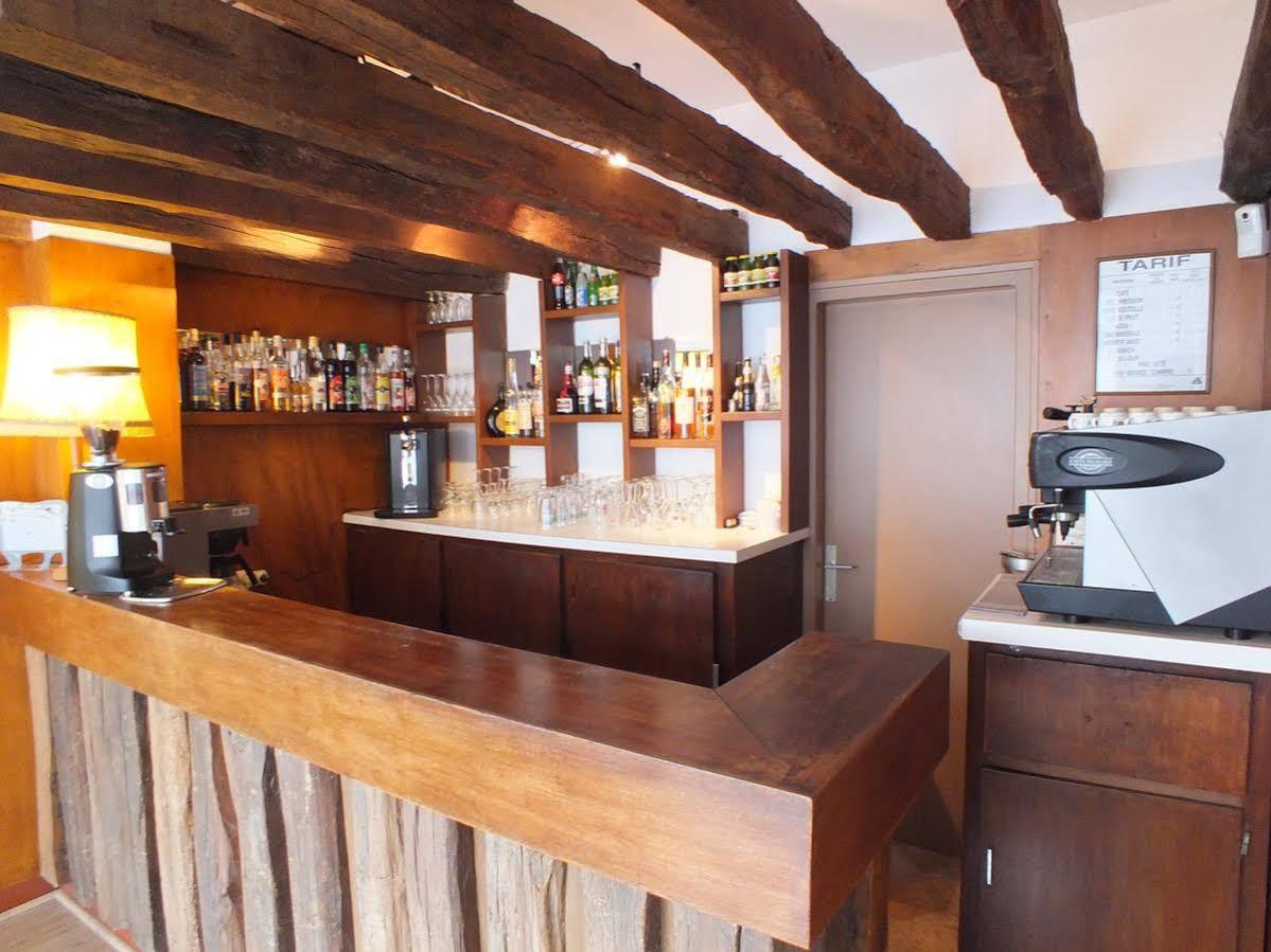 Hotel Restaurant Le Manguier Peyrat-de-Bellac Экстерьер фото